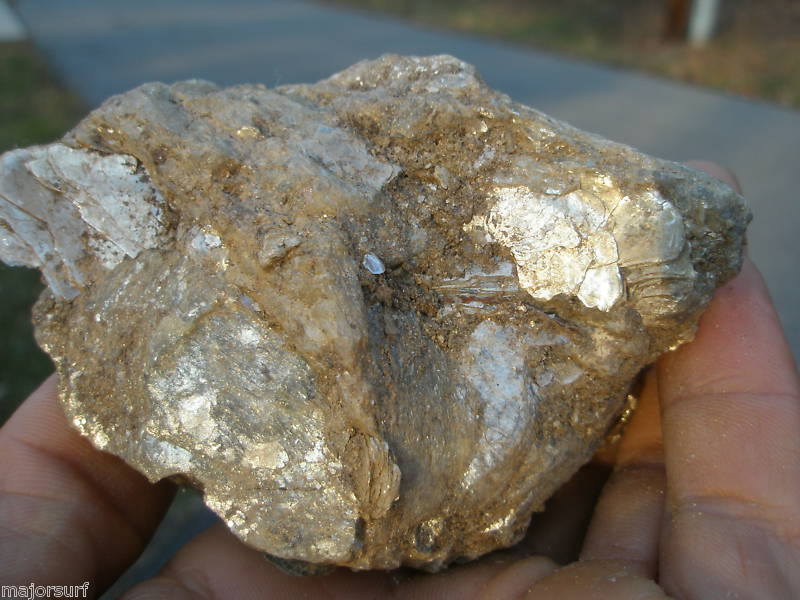 FindingRocks.com - SHINY Mica Muscovite Crystals & Quartz North Carolina